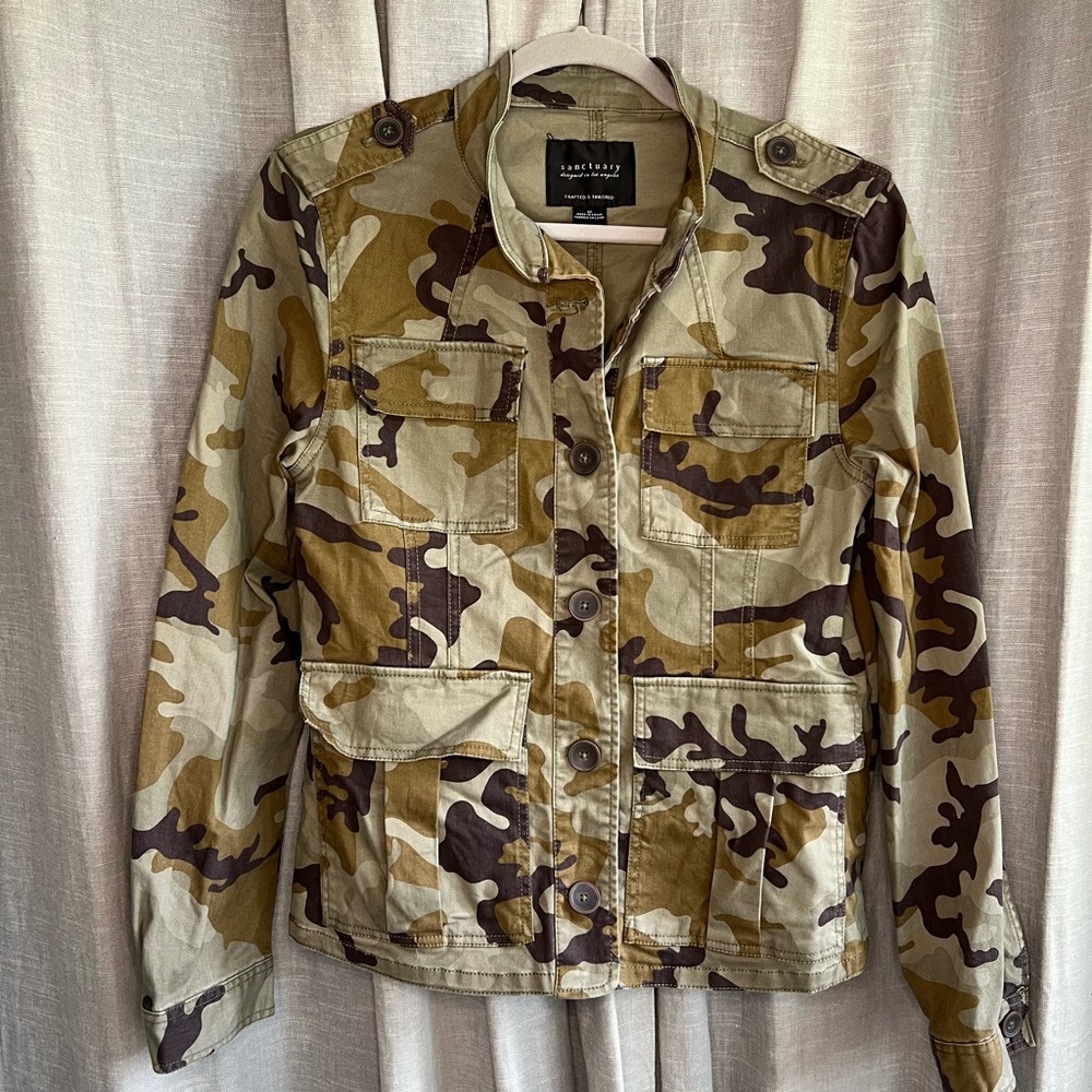 EUC Sanctuary Utility Camo Jacket - Md‎